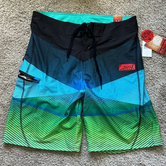 Swim shorts - Picture 1 of 4